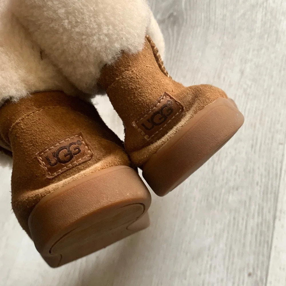 UGG Toddler Girls' Ramona Boots‎ Chestnut Suede Shearling Size 12
